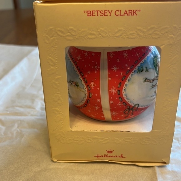 Vintage Hallmark 1980 Betsey Clark Glass Christmas Ornament in original box - Picture 7 of 13